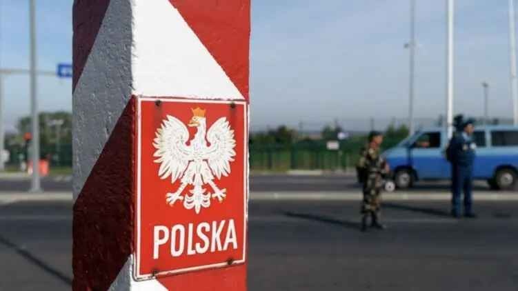 За полгода в Польшу въехали почти два миллиона украинцев