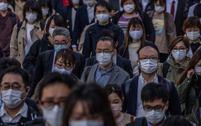 В Японии впервые за сутки выявили более 10 тысяч случаев заражения коронавирусом