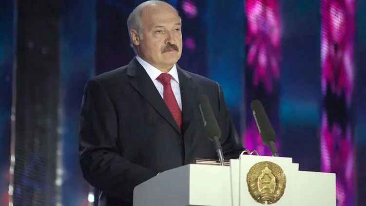 Лукашенко заявил, что готов разместить в республике войска РФ