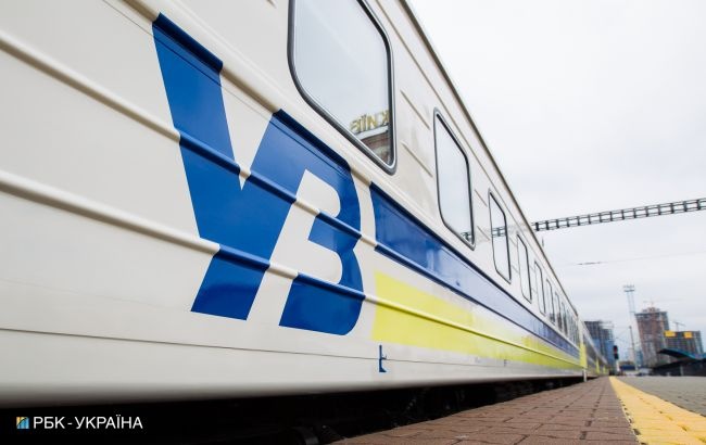 Из-за непогоды в Украине задерживается ряд поездов