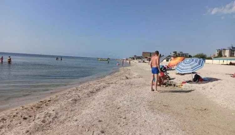 Отдых в Кирилловке: курорт снова атаковали медузы