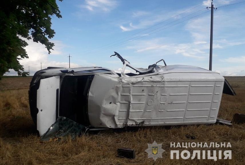 ДТП на Волыни: водитель микроавтобуса уснул за рулем