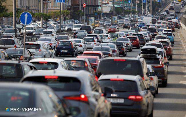 Киевлян предупредили о масштабных перекрытиях движения транспорта