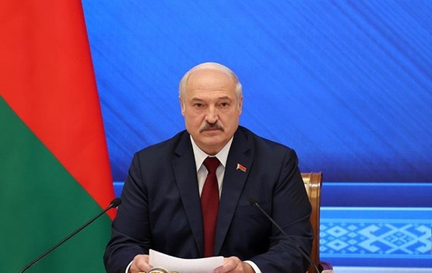 Лукашенко уточнил, когда признает Крым российским