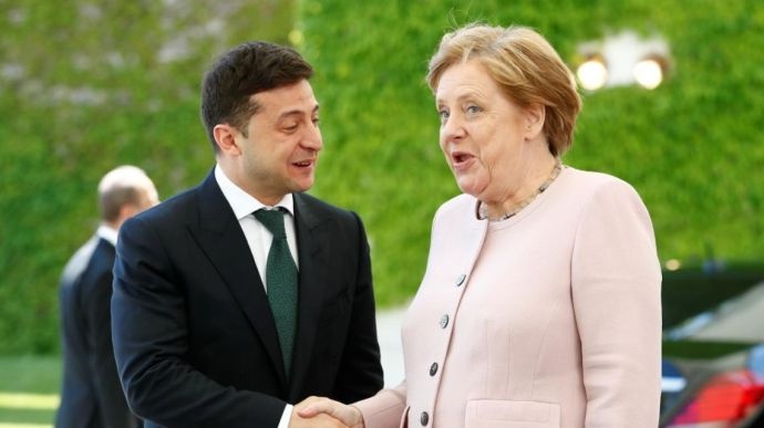 Озвучены темы переговоров Зеленского и Меркель