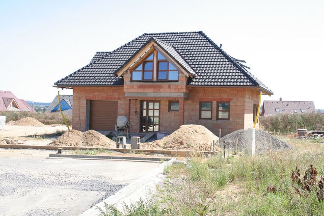 Загородное жилье в Украине: сколько сейчас стоит купить частный дом