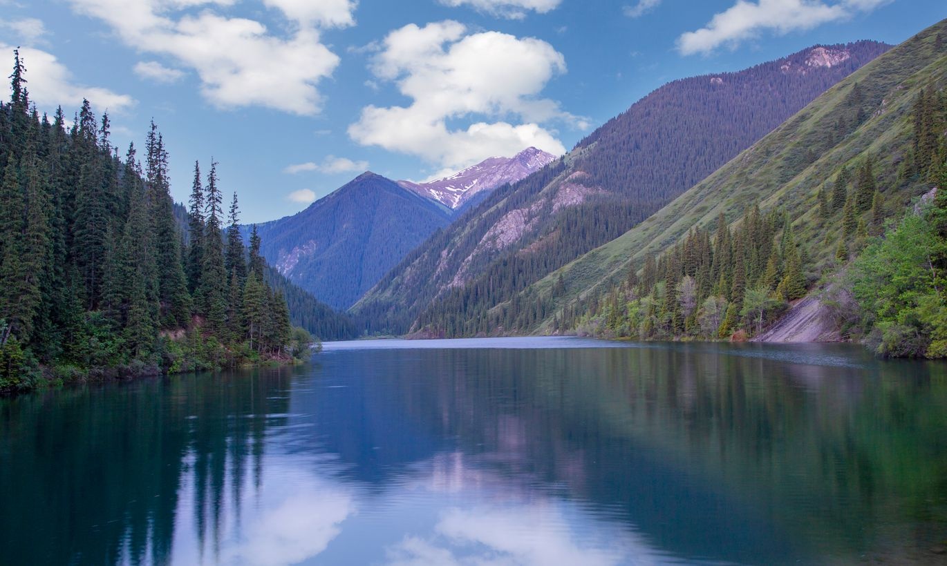 Пользователи Google решили посмотреть на озеро Лох-Несс, однако наткнулись на кадры 18+