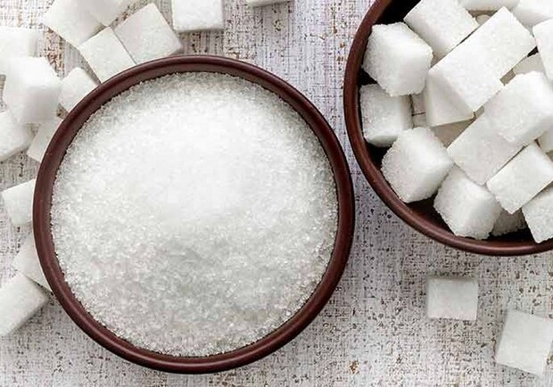 Сахар в Украине стоит дороже, чем в европейских магазинах