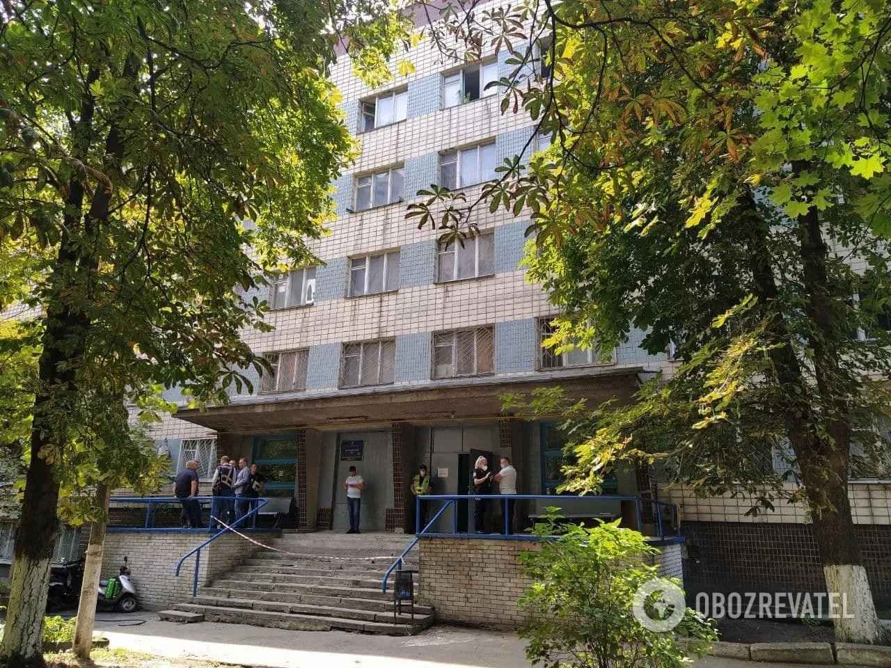 В Киеве в общежитии застрелился подполковник полиции