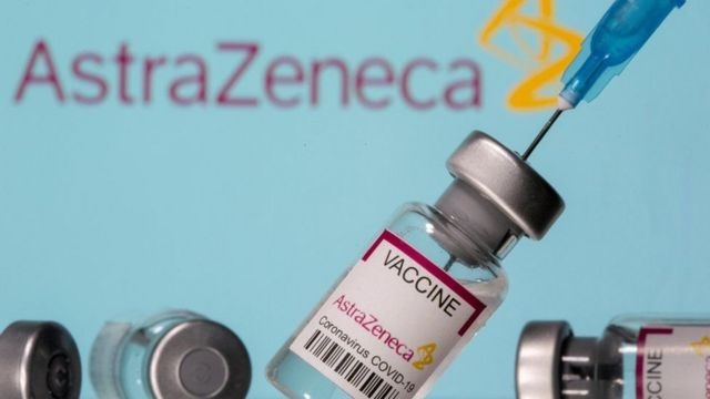 В Украину завезли партию вакцины AstraZeneca: препарат поступил в качестве гуманитарной помощи