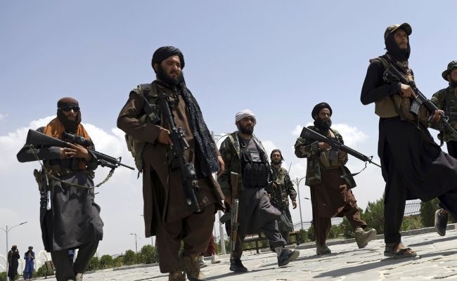 В Кабуле талибы захватили несколько американских самолетов и военных вертолетов