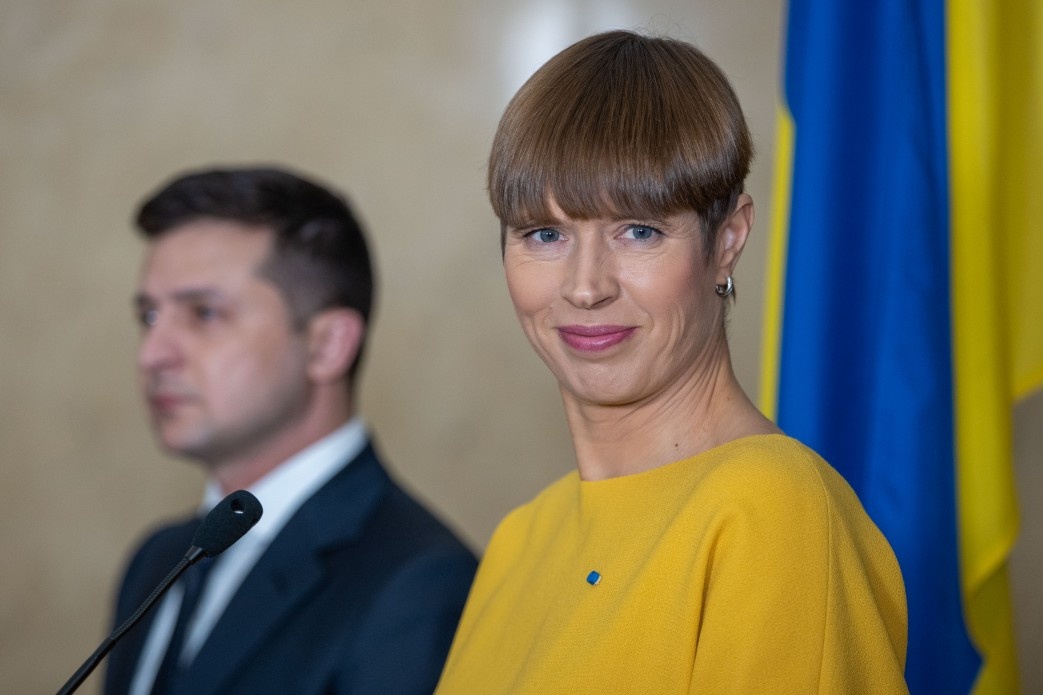 "Торгуйте с Украиной, но не инвестируйте туда": президент Эстонии предупредила соотечественников
