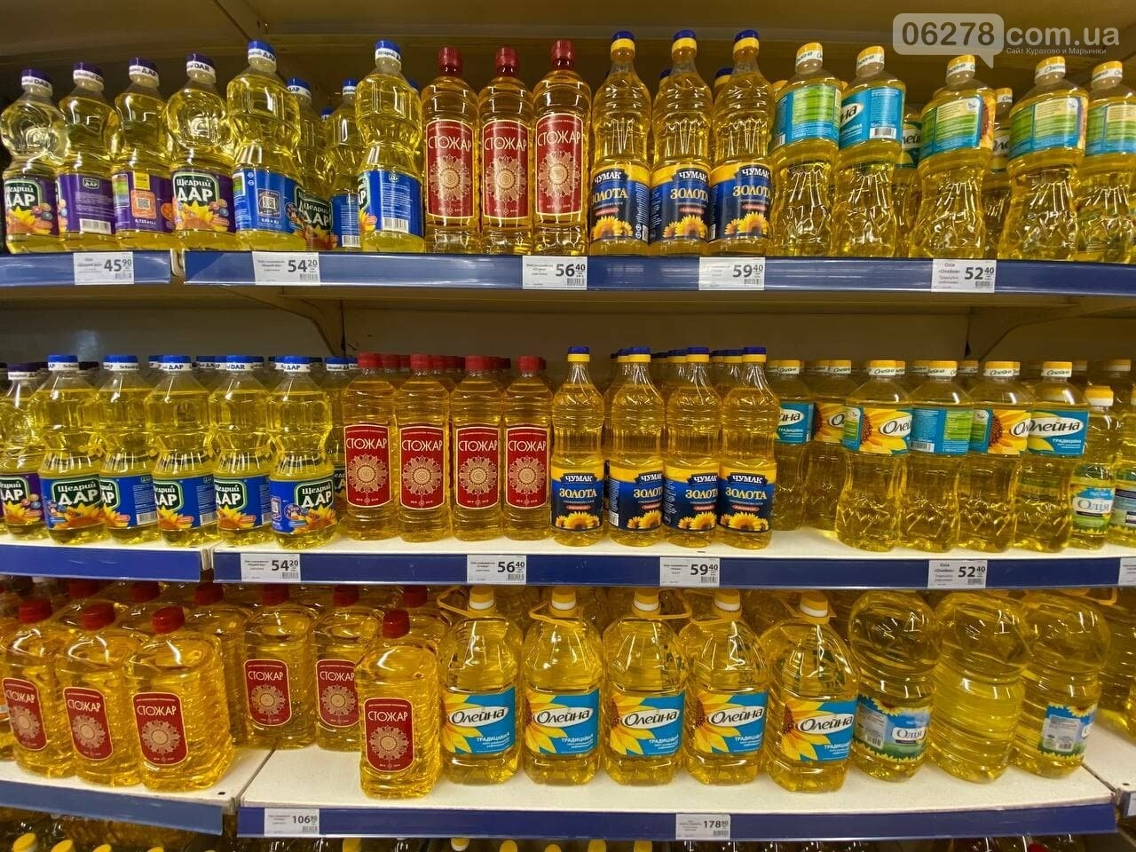 Подсолнечное масло в Украине почти сравнялось в цене с оливковым