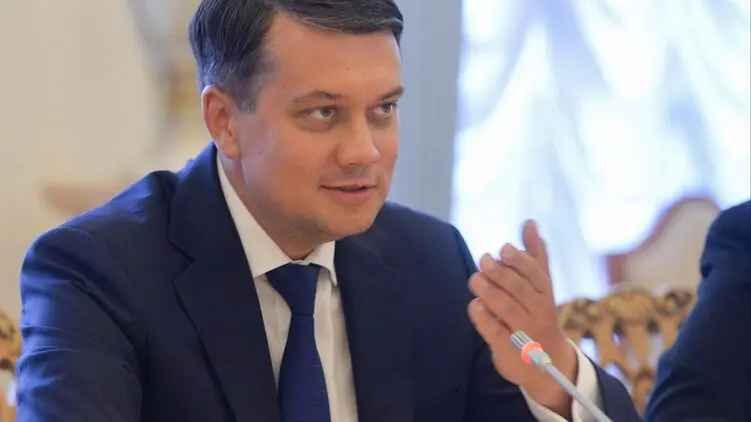 Разумков анонсировал скорую отставку некоторых министров