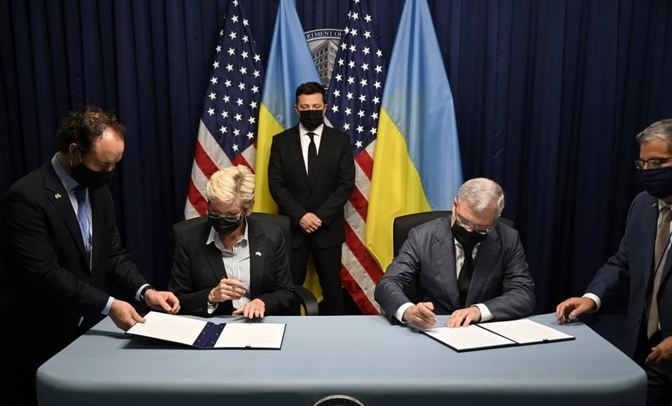 Украина и США построят 5 энергоблоков АЭС: какие договоры подписали в Вашингтоне
