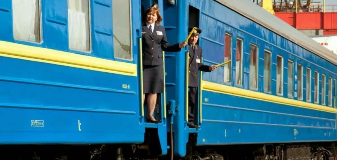 Пассажиры поезда Мариуполь-Львов пожаловались на отсутствие кондиционеров в вагонах
