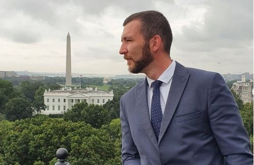 Позорище: новый пресс-секретарь Зеленского оконфузился в Вашингтоне