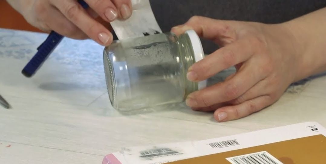 Как снять наклейку со стекла и пластика: 3 способа