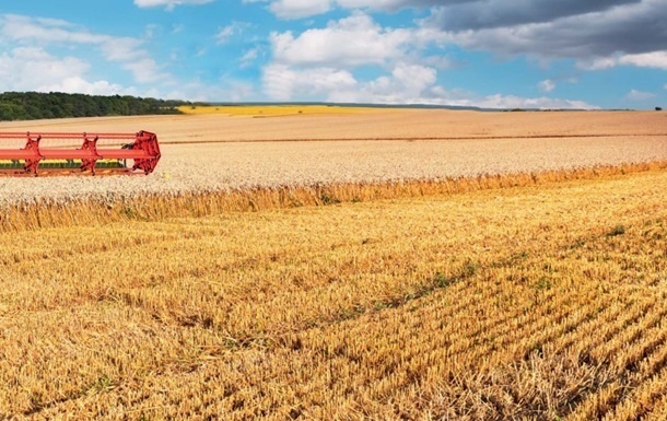 Украинские аграрии завершили уборку ранних зерновых: собран рекордный урожай