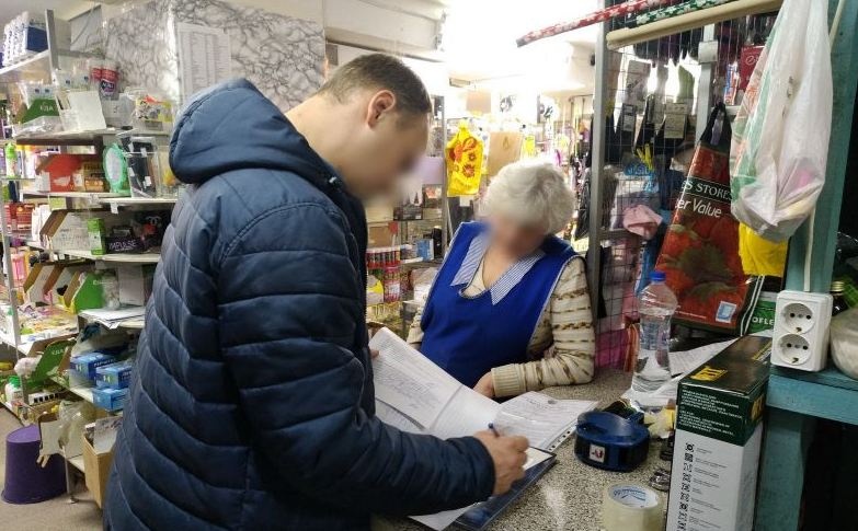 Украинцам втюхивают опасный товар: что продают магазины