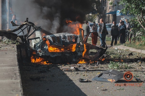 Взрыв автомобиля в Днепре: погибли два человека