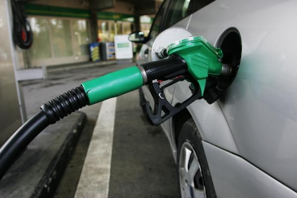 В Украине АЗС резко подняли цены на бензин и дизель