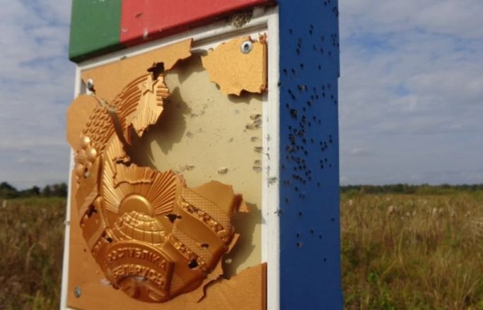 Беларусь заявляет, что ее границу обстреляли с территории Украины