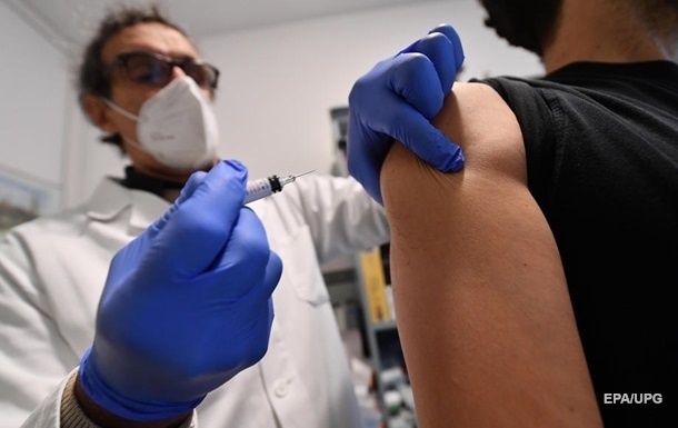 В Украине за сутки вакцину от коронавируса получили 108 736 человек