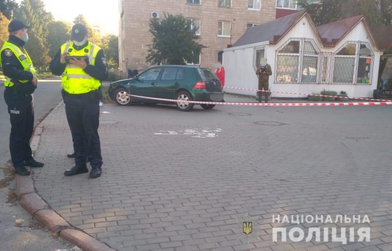 ДТП в Луцке: автомобиль сбил мужчину на остановке
