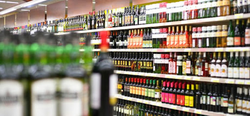 В Украине с 1 октября изменятся правила продажи алкоголя