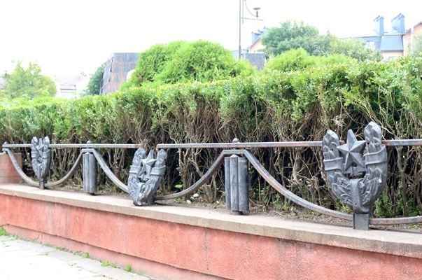 В Коломыи демонтировали памятник советским воинам