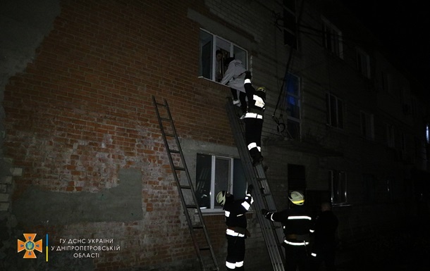 На Днепропетровщине горела многоэтажка, удалось эвакуировать десять человек