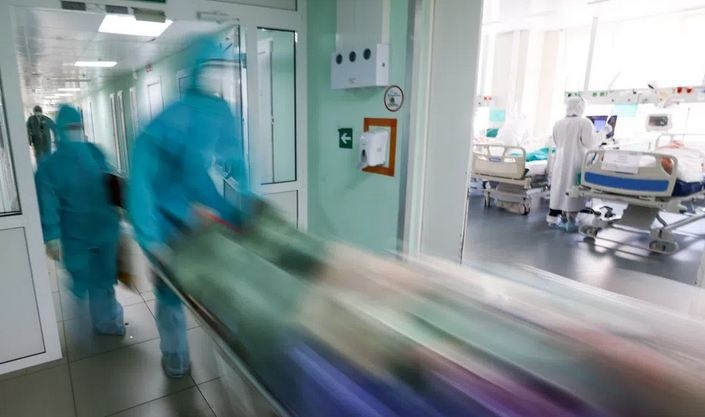 В реанимацию - огромная очередь: одесситов с ковидом уже везут в Беляевку