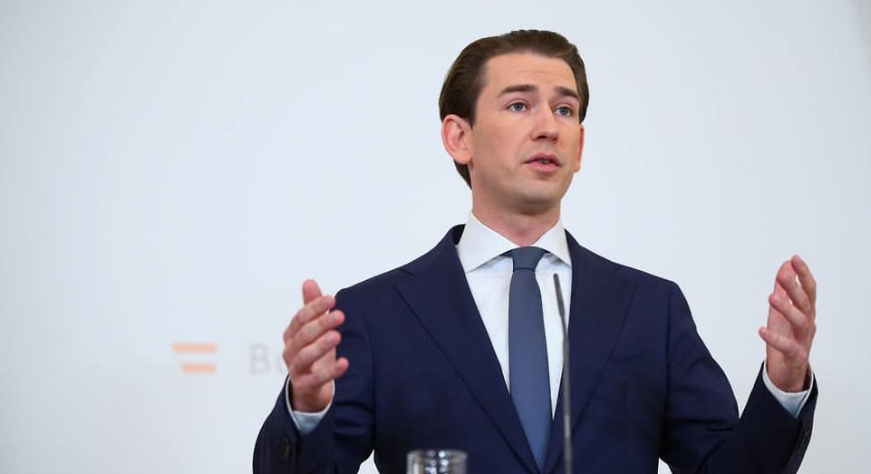 Подозревается в коррупции: канцлер Австрии Курц объявил об отставке