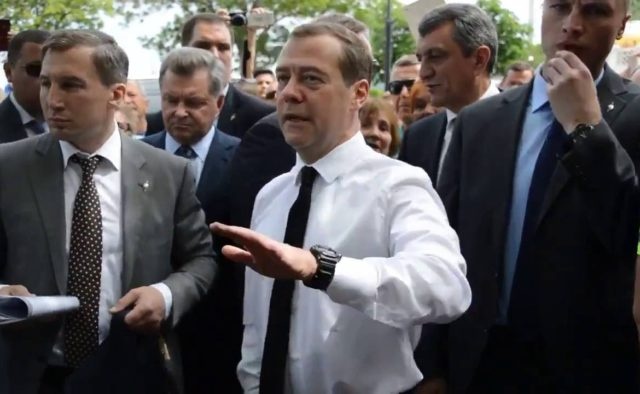 В России просто так вороны не каркают: Тарас Чорновил объяснил, зачем была статья Медведева