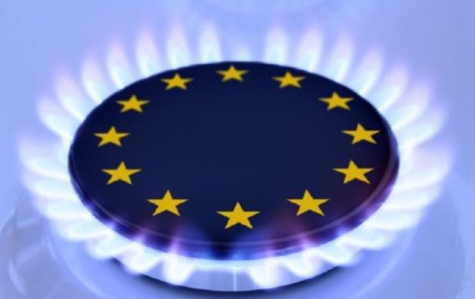 Европе на фоне дефицита пришлось качать газ из хранилищ: цены будут расти