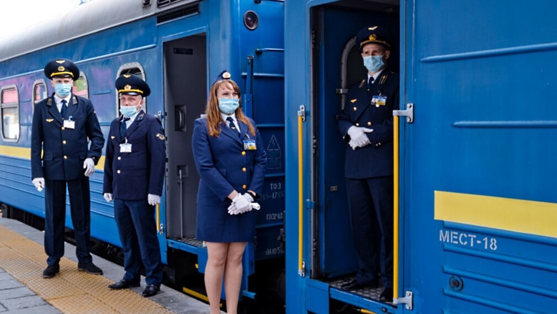 Почему в поезд пустят не всех даже с билетом: в Укрзализныци ответили на вопросы о новых правилах
