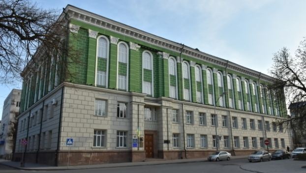 У непокорного выпускника Тернопольский университет отсудил почти 130 тысяч: подробности