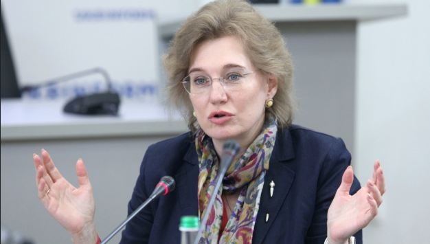 Вакцинация на вокзалах: Голубовская считает, что "можем раздуть эпидемию еще больше"