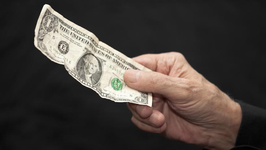 Обменники усилили требования к валюте: какие доллары не принимают