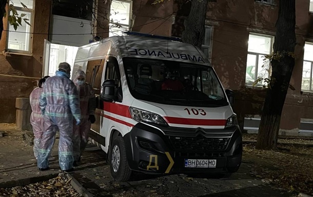 Медикам пришлось эвакуировать больных: в Одессе в COVID-отделении закончился кислород