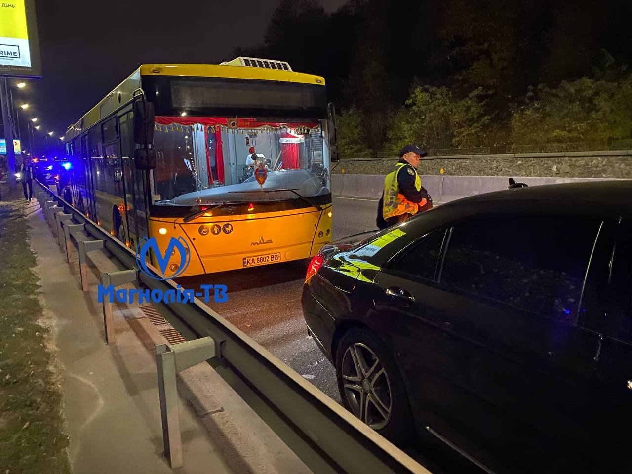 В центре Киева произошло серьезное ДТП с участием автобуса