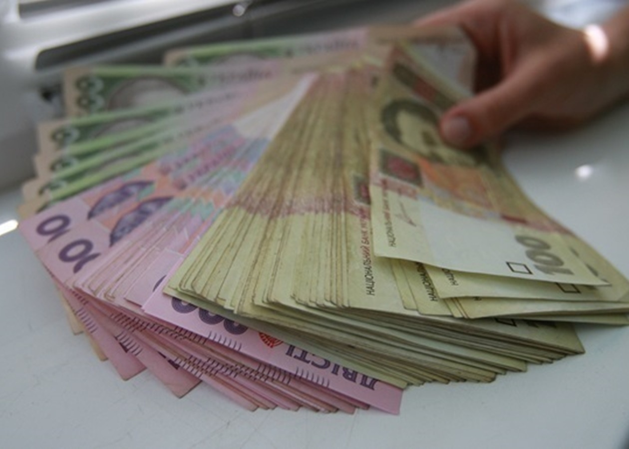 Госстат заявил о росте реальной зарплаты в Украине