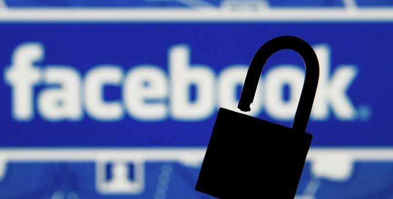 Facebook заблокировал украинский флешмоб, чтоб не злить россиян