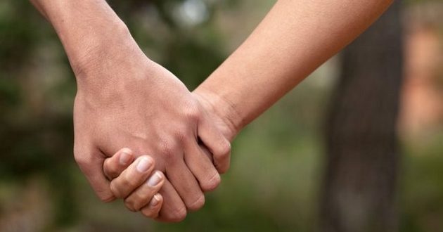 Встретят любовь сразу после Нового года: для пяти Зодиаков все может закончиться в ЗАГСе
