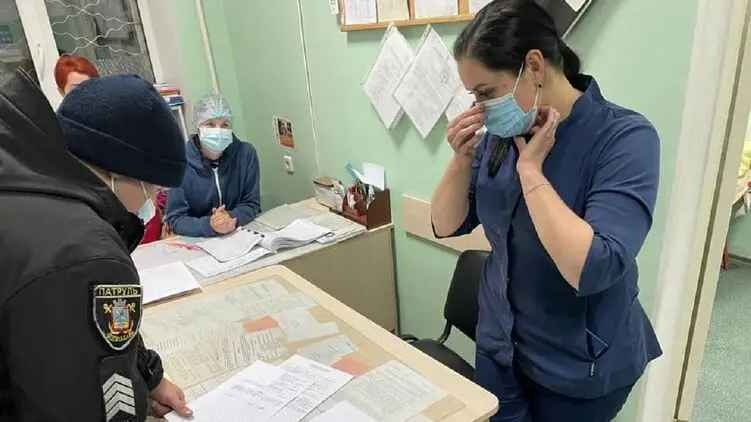 Ворвались в больницу и требовали кислород: подробности ЧП в Николаеве