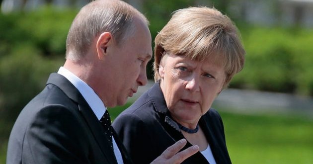 Меркель ратует за диалог с Россией