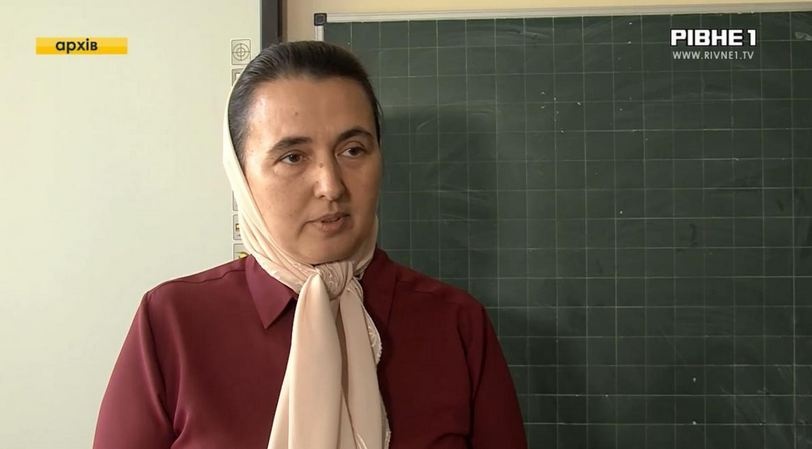 Учительницу из-под Ровно отстраняют  от работы из-за отказа носить маску и делать ковид-прививку