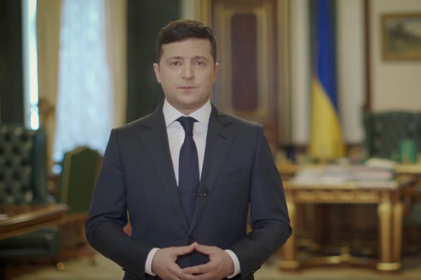 "Не пугает и не удивляет", - Зеленский о тарифах, олигархах и агрессии РФ
