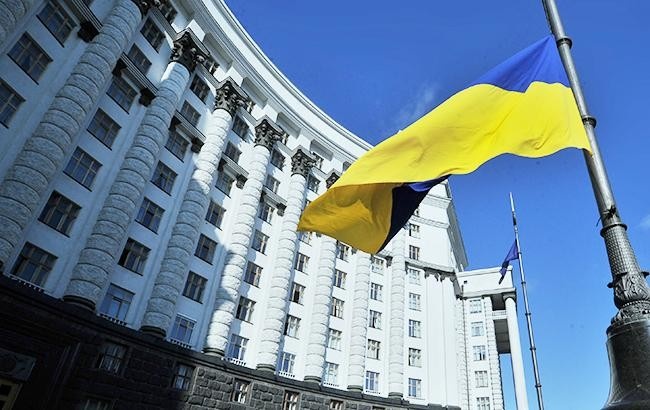 Работа Шмыгаля устраивает лишь 18% украинцев - результат опроса